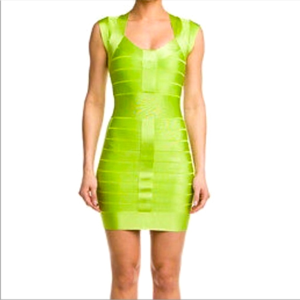 French Connection Bandage Dress . Color Green in great conditions. Size 6 US